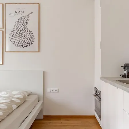 Апартаменты Flat In Historic Center With Air Conditioner Братислава
