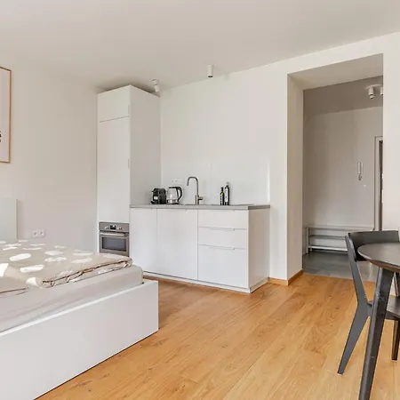 Апартаменты Flat In Historic Center With Air Conditioner Братислава