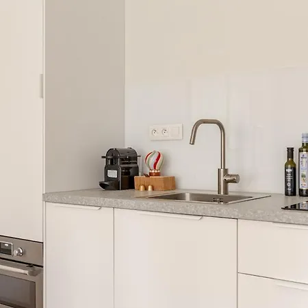 Newly Renovated 1-room In Historic Center Apartment